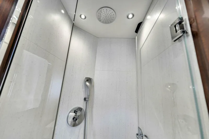 You And Islands Yacht Photos Pics 2023 Sunseeker 76 Yacht - Image 62