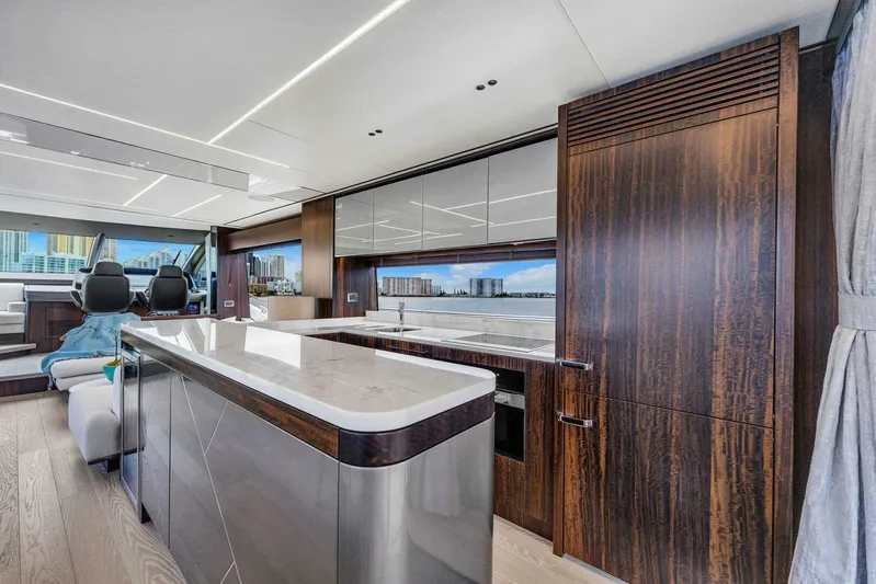 You And Islands Yacht Photos Pics 2023 Sunseeker 76 Yacht - Image 34