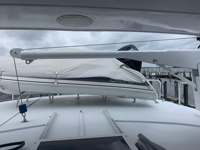 1998 Hatteras 52 Cockpit Motor Yacht