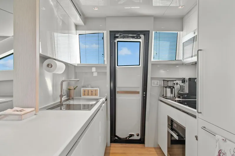 Miss Liza Yacht Photos Pics 2022 Sanlorenzo Sl86 - Image 61