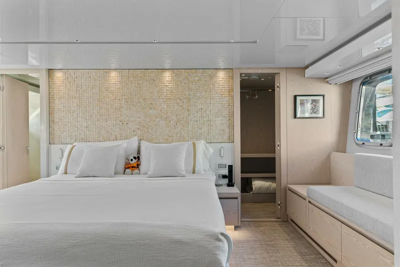 Miss Liza Yacht Photos Pics 2022 Sanlorenzo Sl86 - Image 43