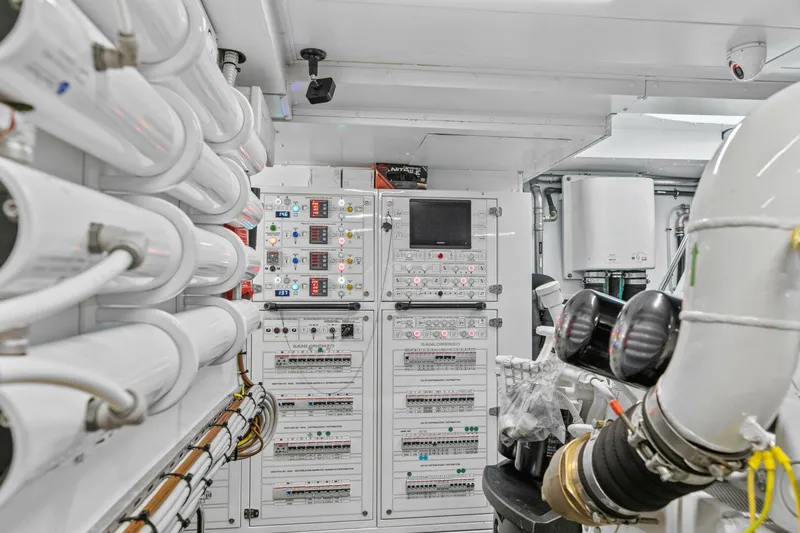 Miss Liza Yacht Photos Pics 2022 Sanlorenzo Sl86 - Image 68