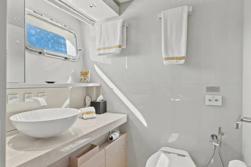 Miss Liza Yacht Photos Pics 2022 Sanlorenzo Sl86 - Image 53