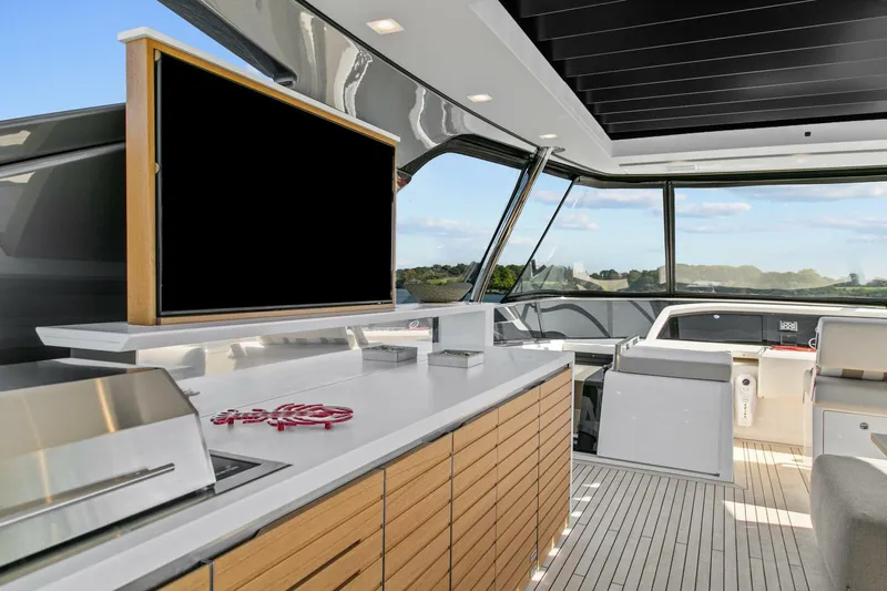 Miss Liza Yacht Photos Pics 2022 Sanlorenzo Sl86 - Image 20