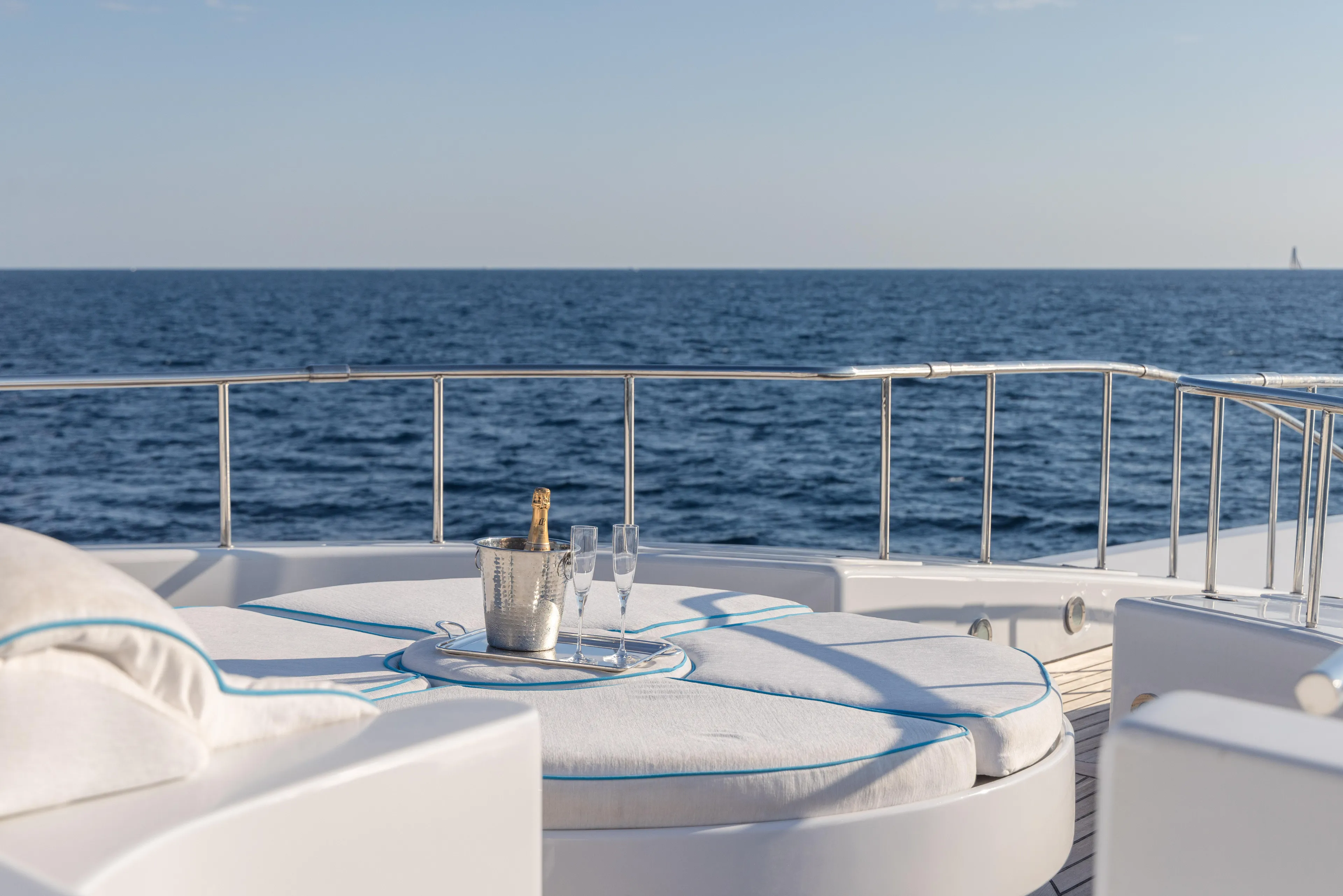 Mosaique Yacht Photos Pics 