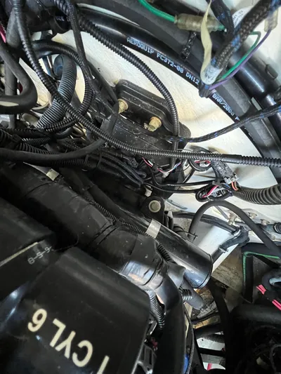  Yacht Photos Pics Engine compartment of a 2016 Formula 353 FASTech boat, showcasing wiring and components.