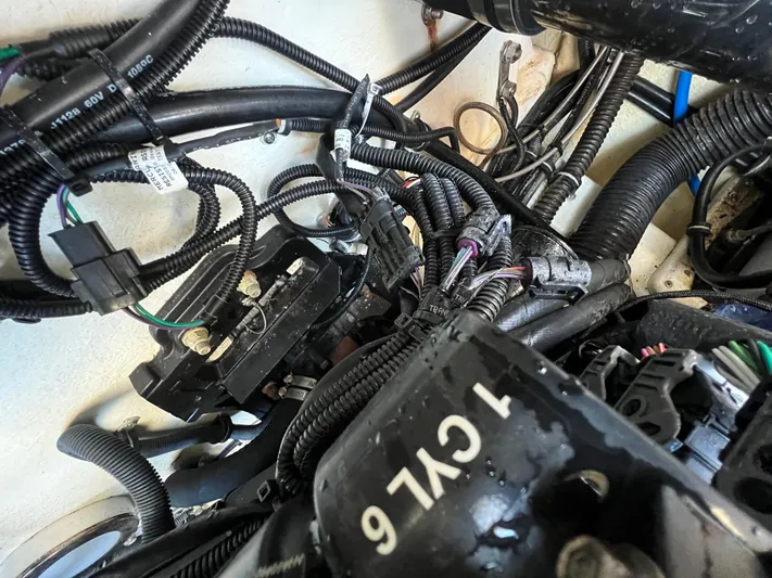  Yacht Photos Pics Engine wiring of a 2016 Formula 353 FASTech boat, showcasing cables and connectors.