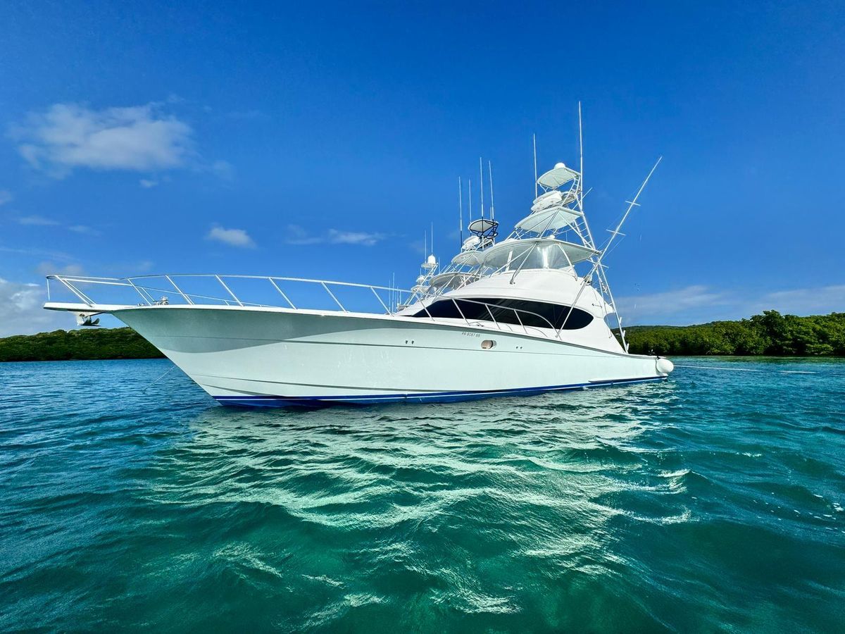 2009 Hatteras 59 