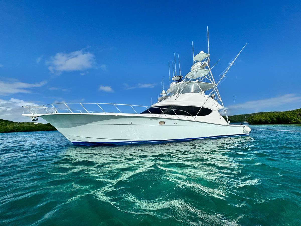 2009 Hatteras 59 
