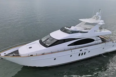 Azimut 74 Solar