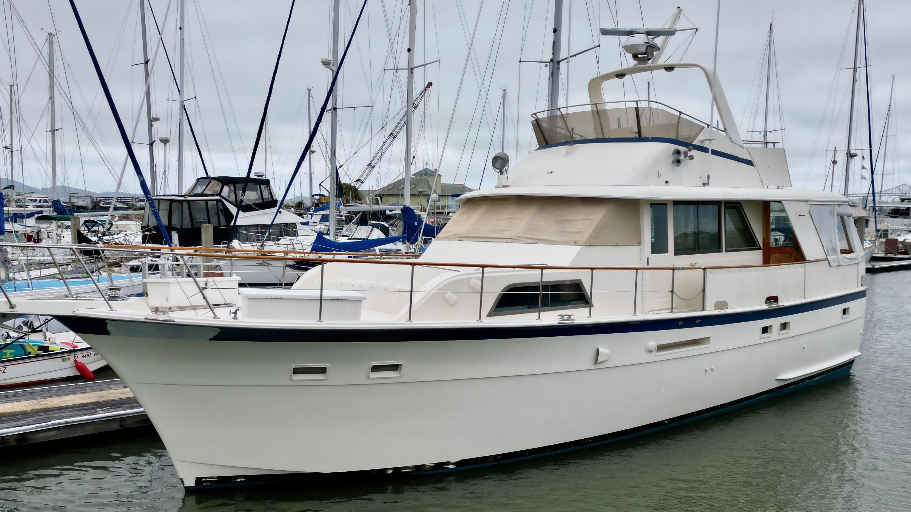 hatteras 53 cockpit motor yacht