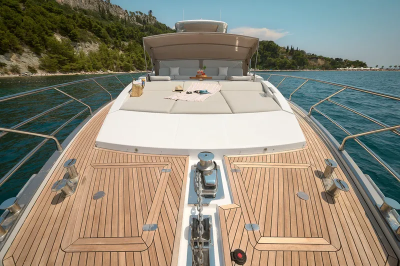 Atlantis Yacht Photos Pics 