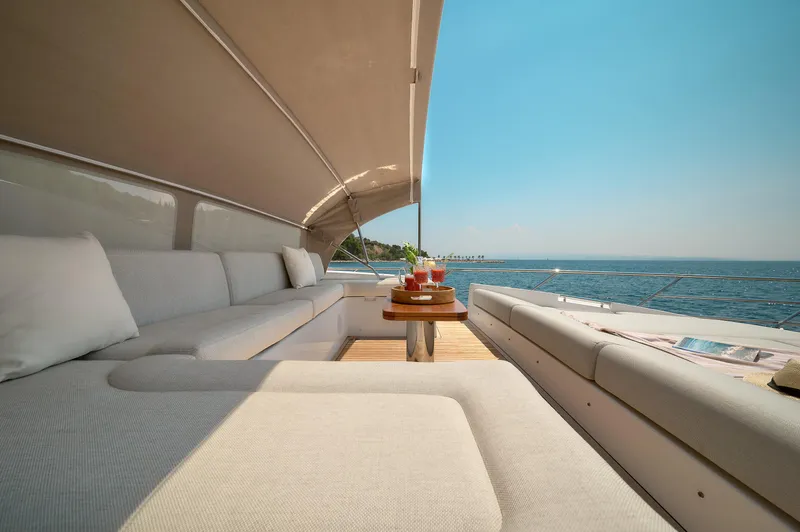 Atlantis Yacht Photos Pics 