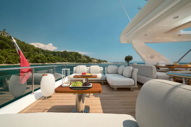 Atlantis Yacht Photos Pics 