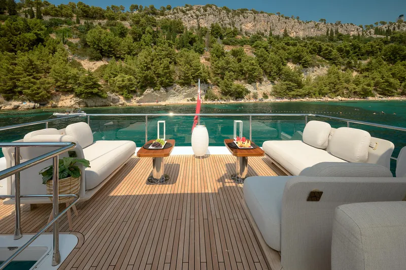 Atlantis Yacht Photos Pics 