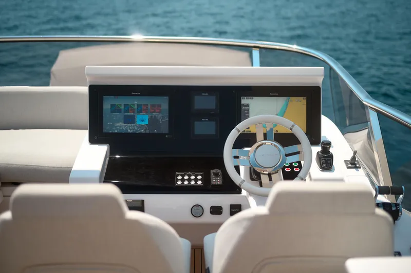 Atlantis Yacht Photos Pics 