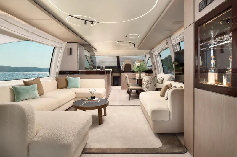 Atlantis Yacht Photos Pics 