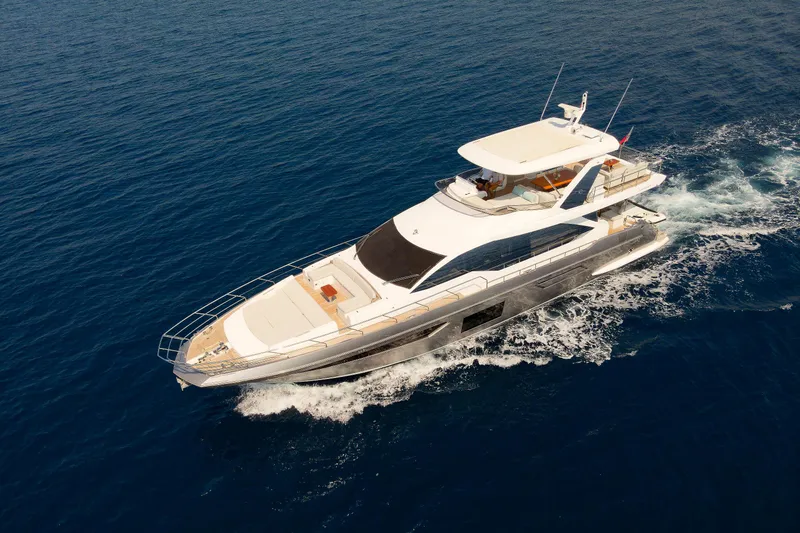 Atlantis Yacht Photos Pics 