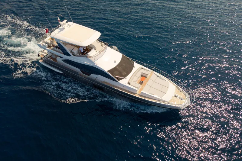 Atlantis Yacht Photos Pics 