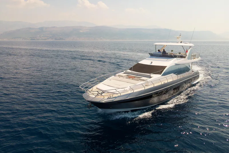 Atlantis Yacht Photos Pics 