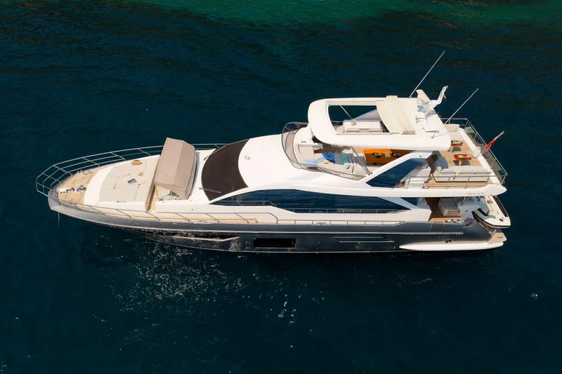 Atlantis Yacht Photos Pics 