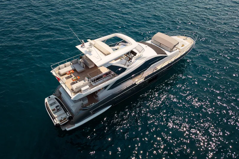 Atlantis Yacht Photos Pics 