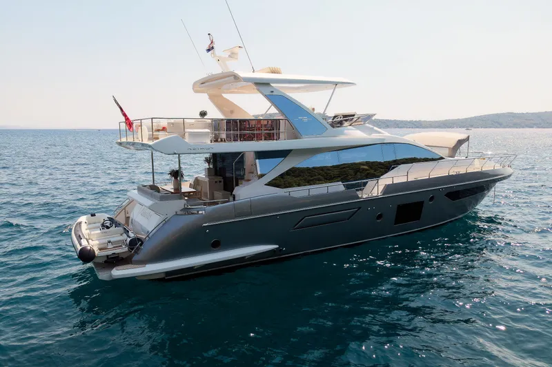 Atlantis Yacht Photos Pics 