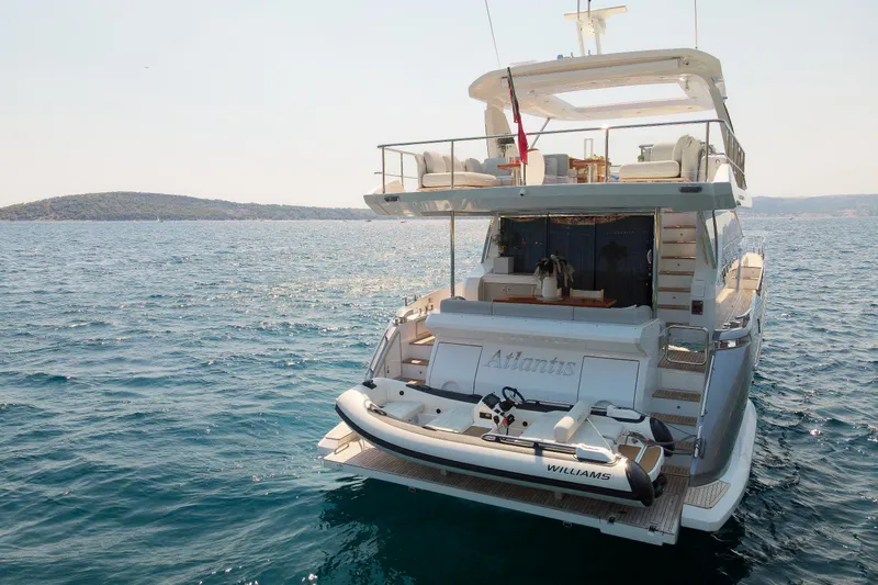 Atlantis Yacht Photos Pics 