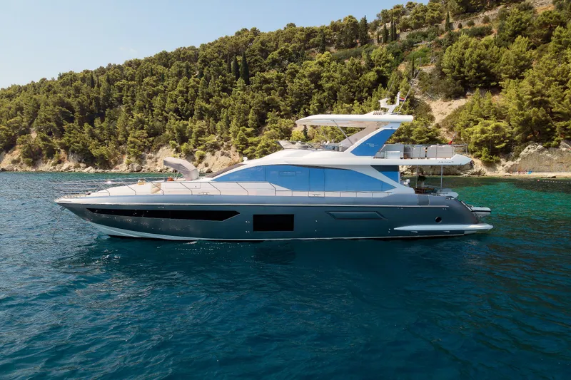 Atlantis Yacht Photos Pics 