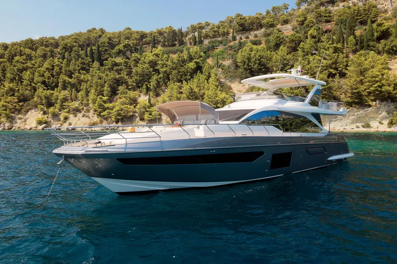 Atlantis Yacht Photos Pics 