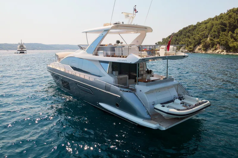 Atlantis Yacht Photos Pics 