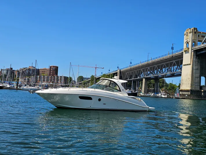Ula Yacht Photos Pics 