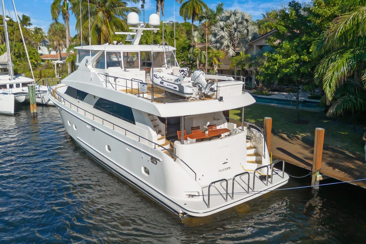 2011 Ocean Alexander 76 