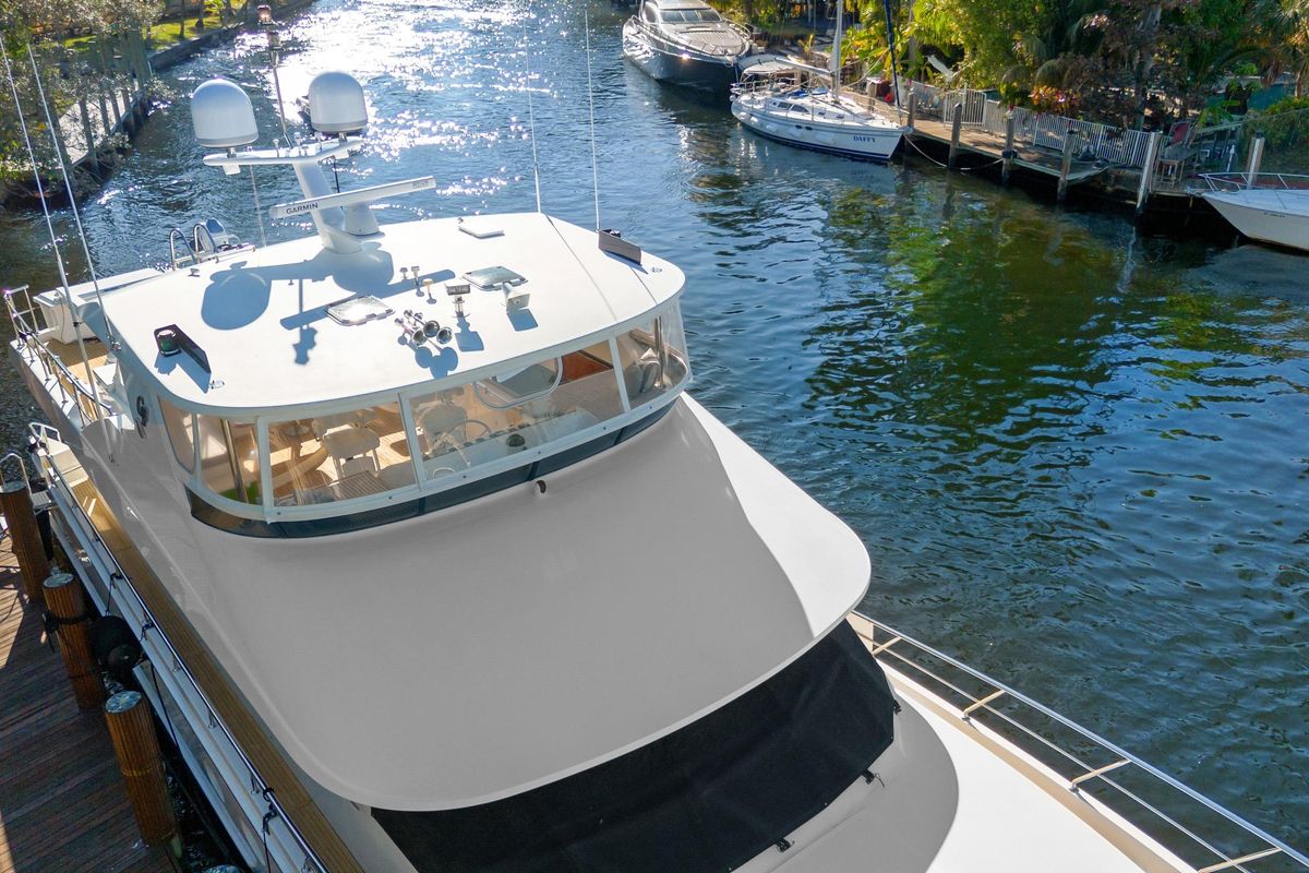 2011 Ocean Alexander 76 