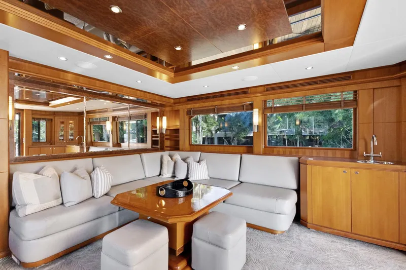 Gail Force Yacht Photos Pics Main Salon