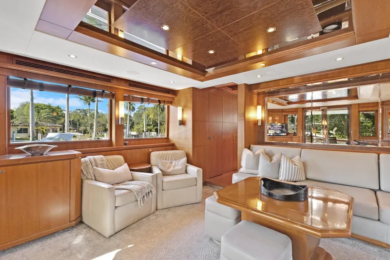 Gail Force Yacht Photos Pics Main Salon