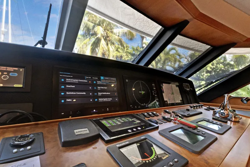 Gail Force Yacht Photos Pics Lower Helm