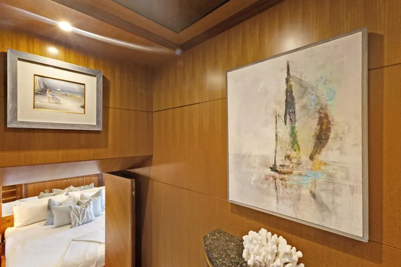 Gail Force Yacht Photos Pics Lower Landing