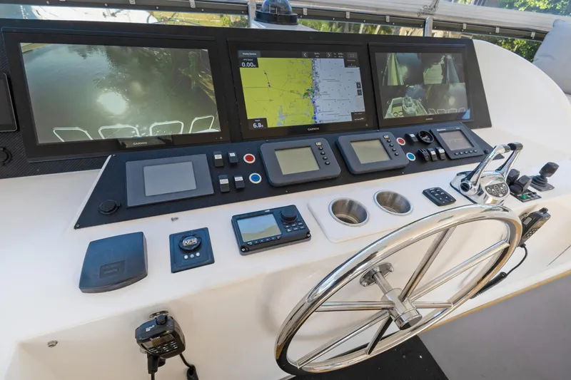 Gail Force Yacht Photos Pics Fly Helm