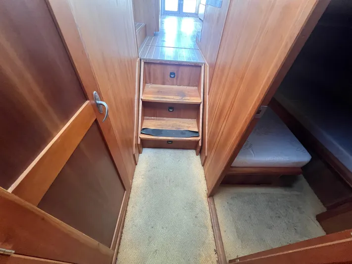 The Mary Claire Yacht Photos Pics 