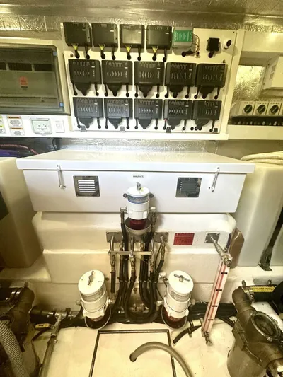 Norfolk Girl Yacht Photos Pics 2018 Riviera 5400 Sport Yacht - Image 44