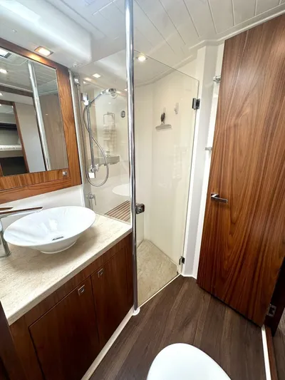 Norfolk Girl Yacht Photos Pics 2018 Riviera 5400 Sport Yacht - Image 33