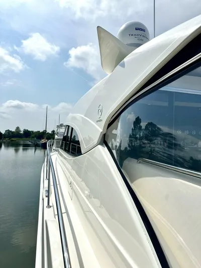 Norfolk Girl Yacht Photos Pics 2018 Riviera 5400 Sport Yacht - Image 6