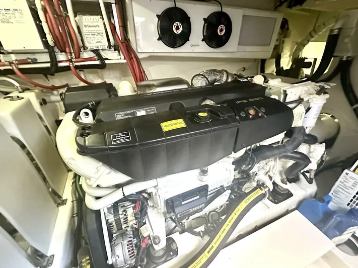 Norfolk Girl Yacht Photos Pics 2018 Riviera 5400 Sport Yacht - Image 42