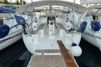 2013 Bavaria 33 Cruiser