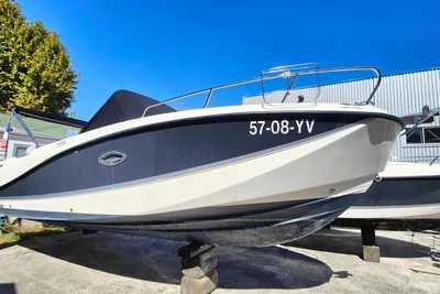 2016 Quicksilver Activ 755 Sundeck