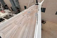 2018 Maxi Dolphin 75