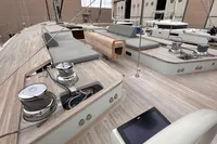 2018 Maxi Dolphin 75