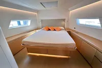 2018 Maxi Dolphin 75