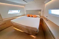 2018 Maxi Dolphin 75